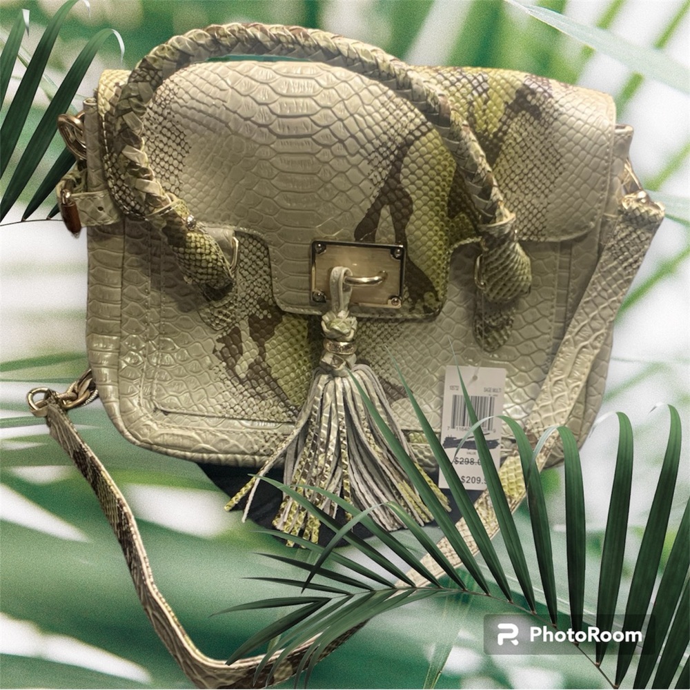 Elliot Lucca purse